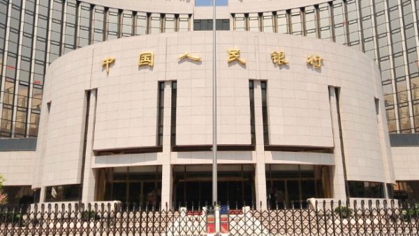 金融早参 | 金融监管总局：去年发放开发贷款和个人住房贷款合计将近10万亿
