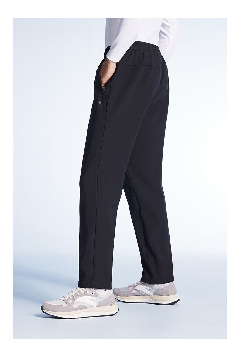 安踏发布「大师腰」型动裤