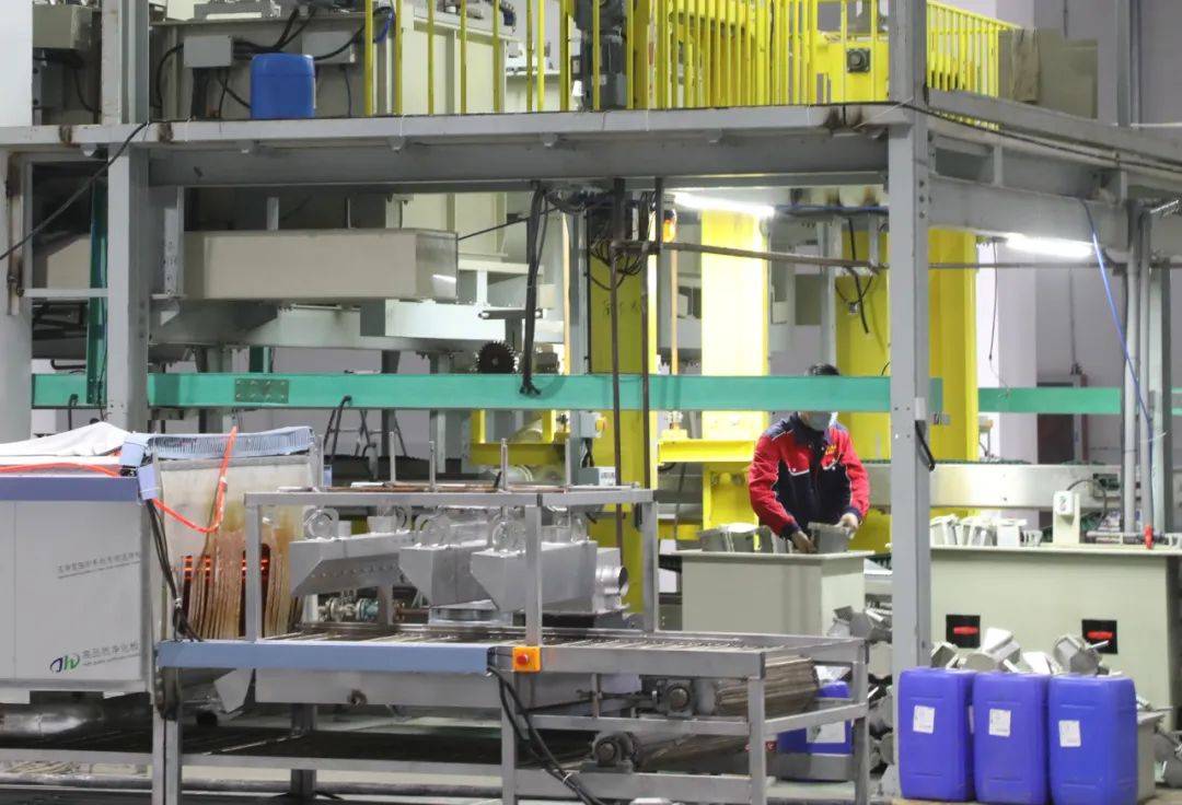 吉今年将推动128家工业企业开工生产