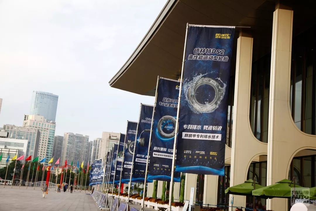 森麒麟获得外观设计专利授权：“切胶机”