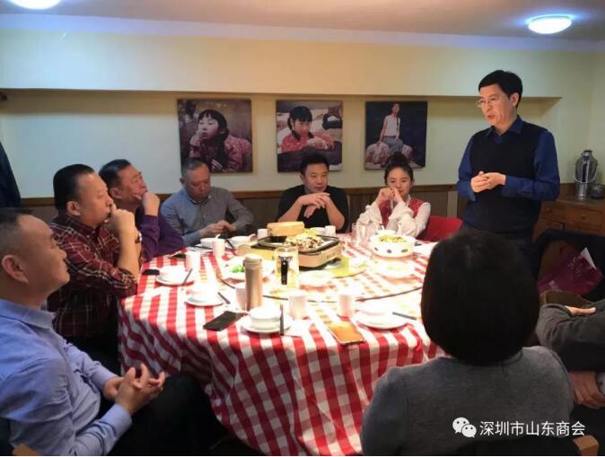 刘林林参赞衔领事赴彼得伯勒市出席主流商会圆桌会并参观当地企业