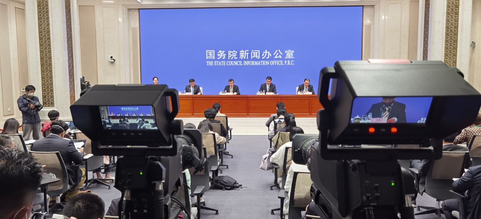 商务部：扩大自中东欧国家进口 深化投资合作