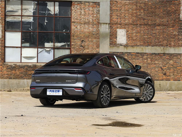 吉利银河冲击百万累销 星耀8担起关键重任