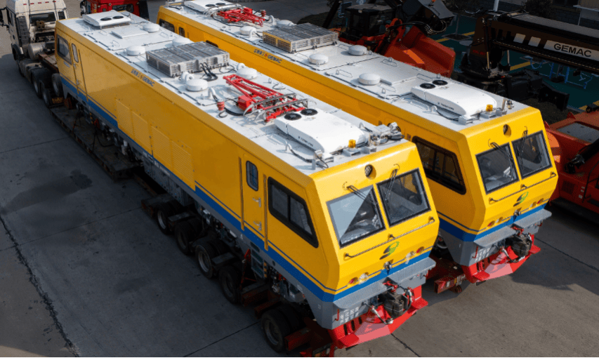 金鹰重工LG-4型接触网立杆作业车正式启程 助力铁路高效施工