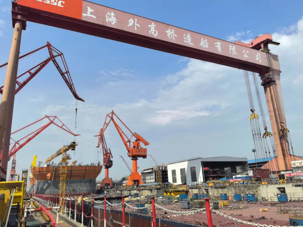 为2026年底完工交付打下基础 第二艘国产大邮轮完成坞内起浮