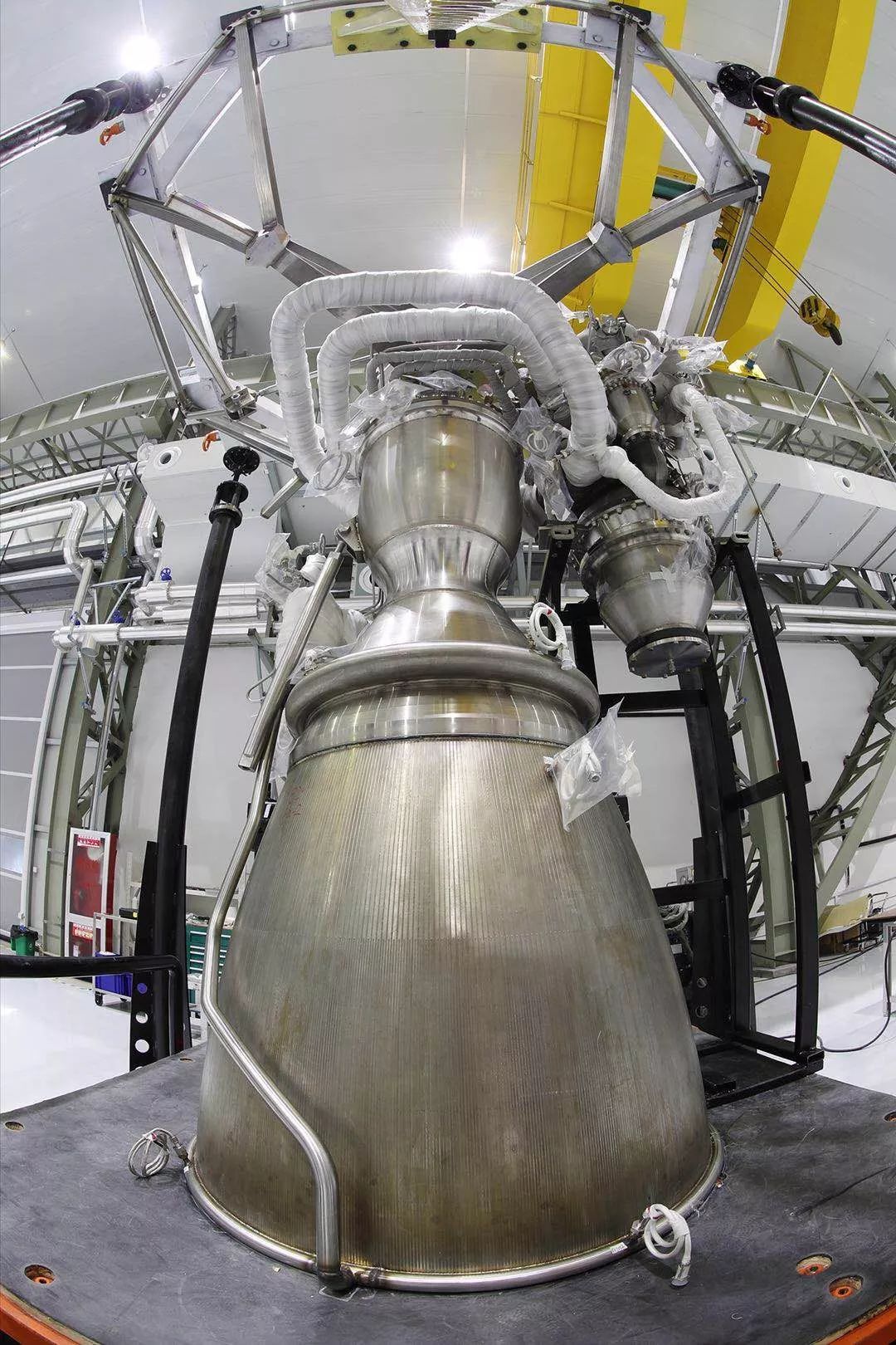 我国140吨级重复使用液氧甲烷发动机首次整机试验成功