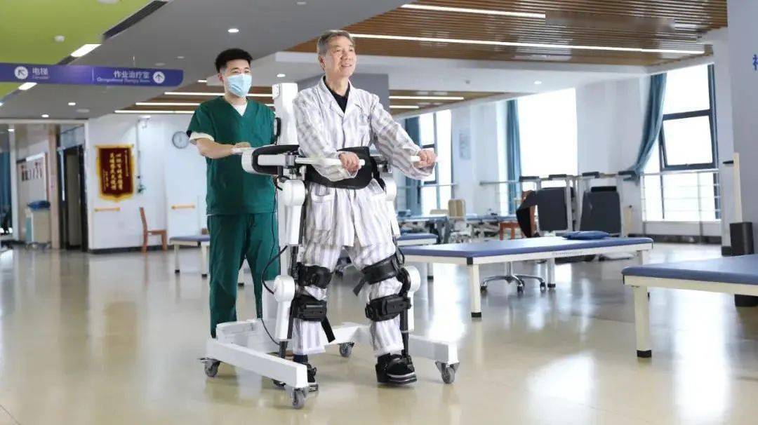 航天晨光：曾与某高校联合进行无动力外骨骼机器人研发