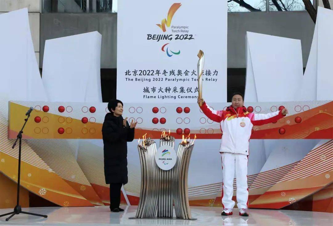 科学大讲堂传递科技创新“火种”