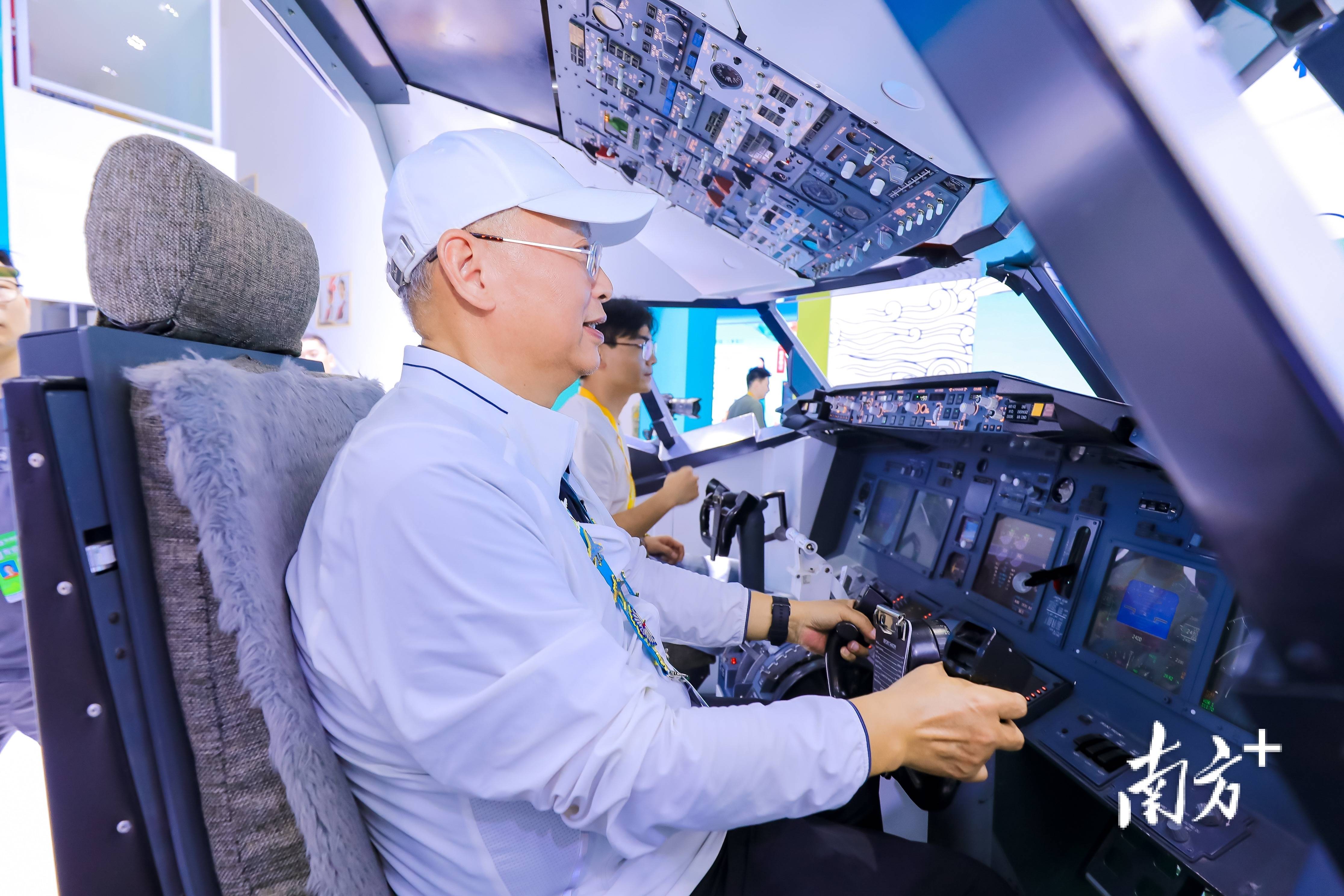 第三届民航科教创新成果展在京举行