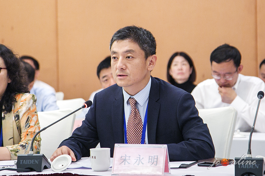 民生加银基金提拔两位高管均系大股东背景，多元化人才匮乏凸显