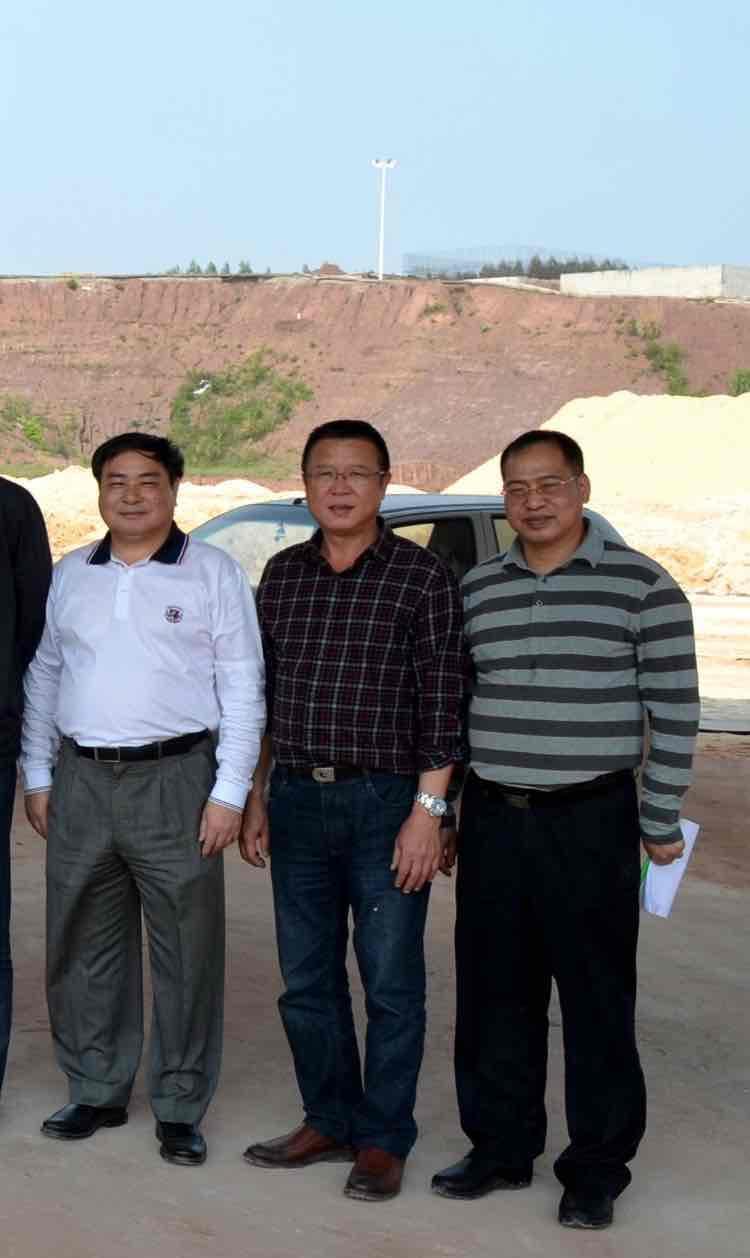 重药控股：公司有经营一款老鹰茶精酿啤酒