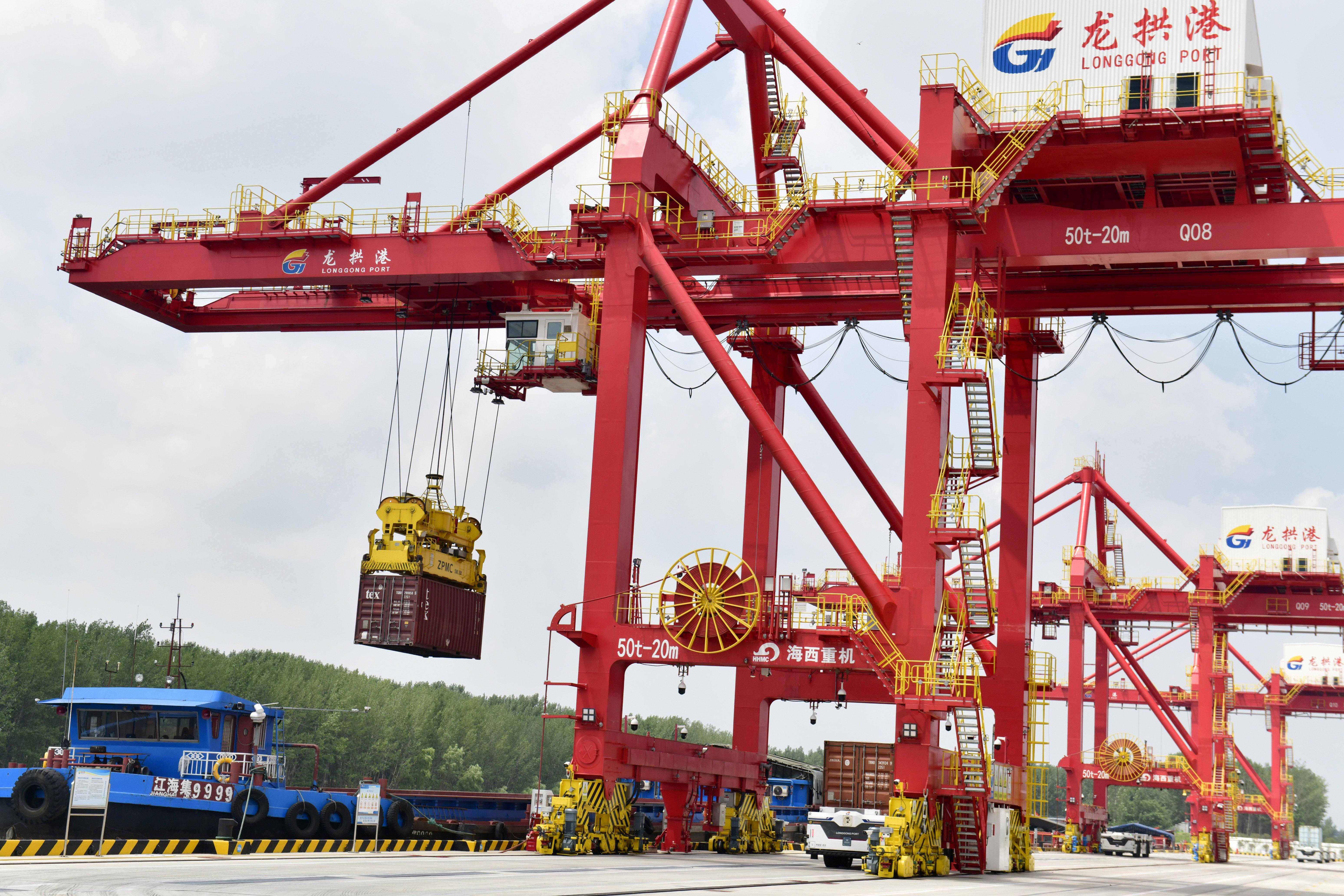 金边港扩建集装箱码头 年吞吐量将增至100万个