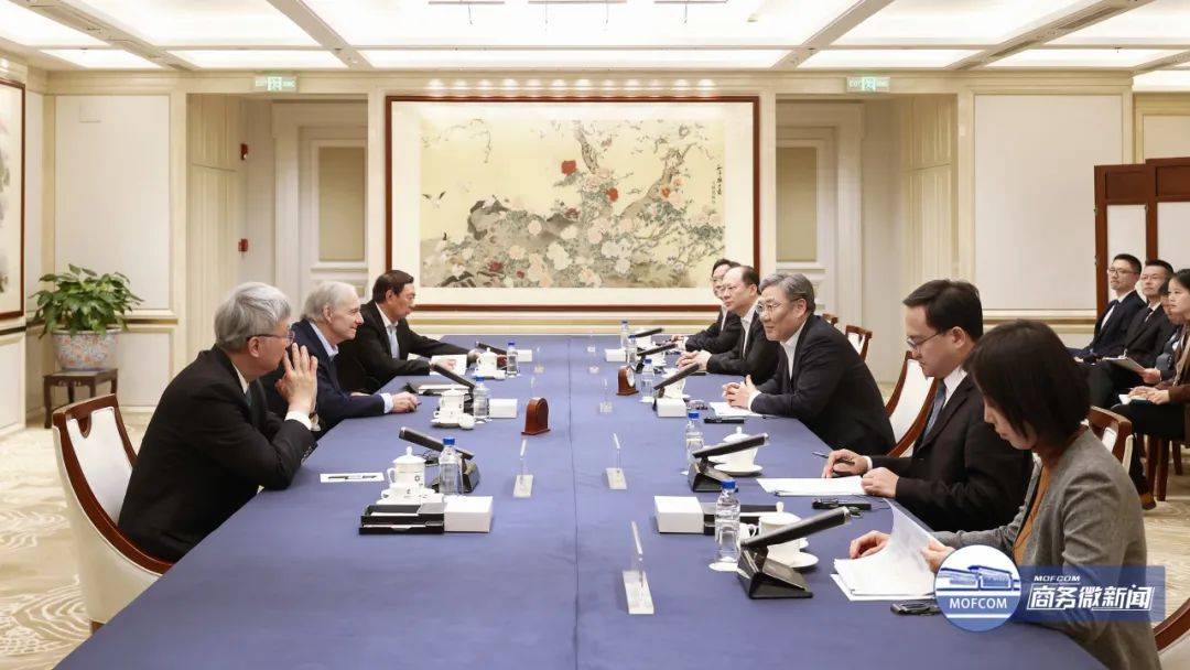 王文涛部长会见加拿大国贸部长西杜