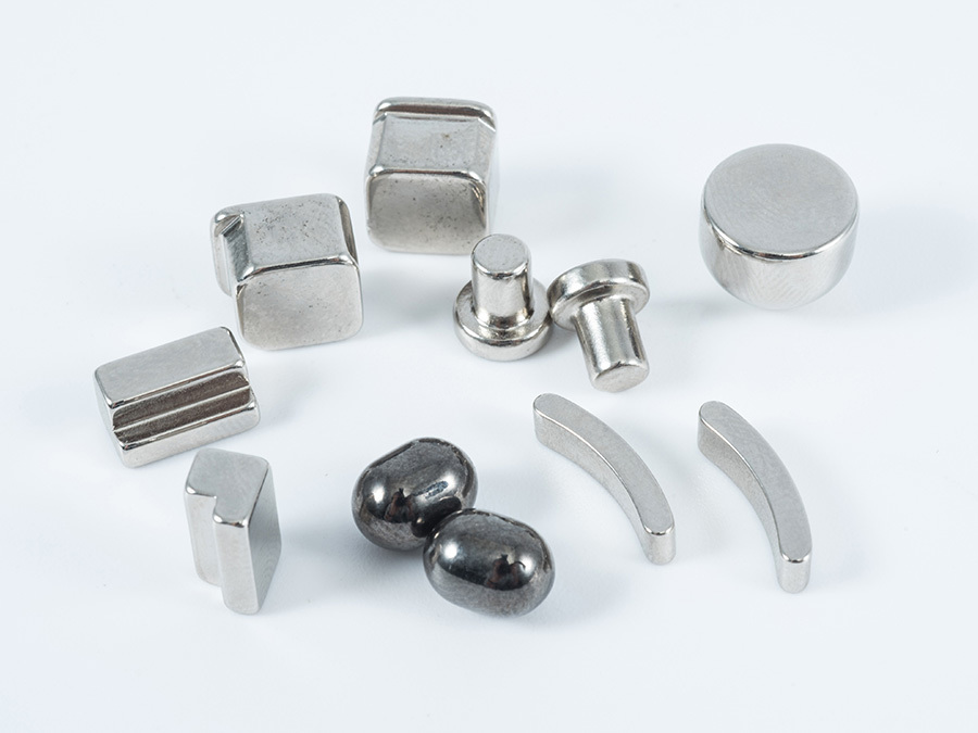 厦门钨业：5000吨(首期)高性能钕铁硼磁性材料项目投产