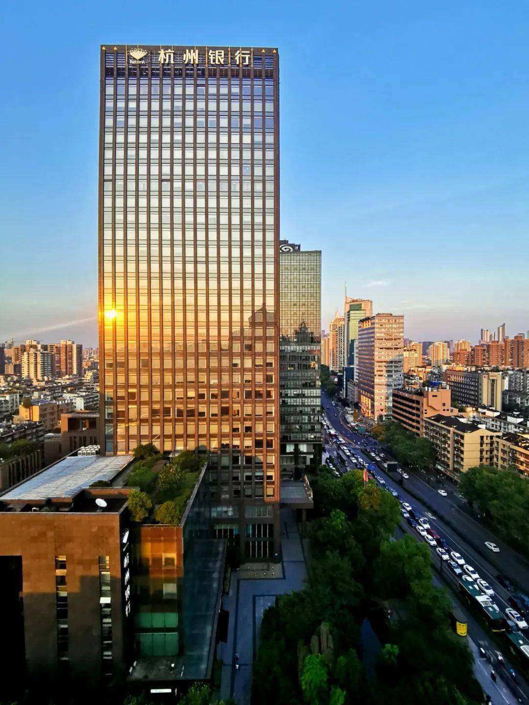 杭州银行6月20日大宗交易成交1404.80万元