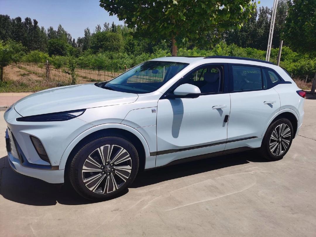 新别克E5承诺“自燃即赔车” 电动车竞争“新痛点”浮现