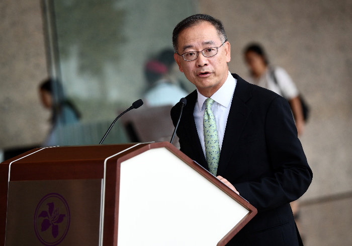 香港金融管理局总裁余伟文：有实在应用场景是前提 香港首批稳定币仅发数张牌照