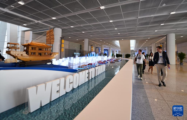 夏季达沃斯论坛｜我在现场，认识了这些“黑科技”朋友