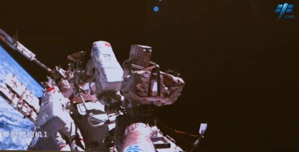 神舟二十号航天员乘组圆满完成第二次出舱活动