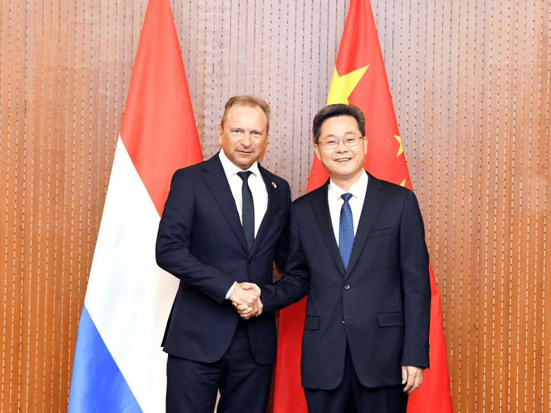 蓝佛安出席2025年金砖国家财长和央行行长会议