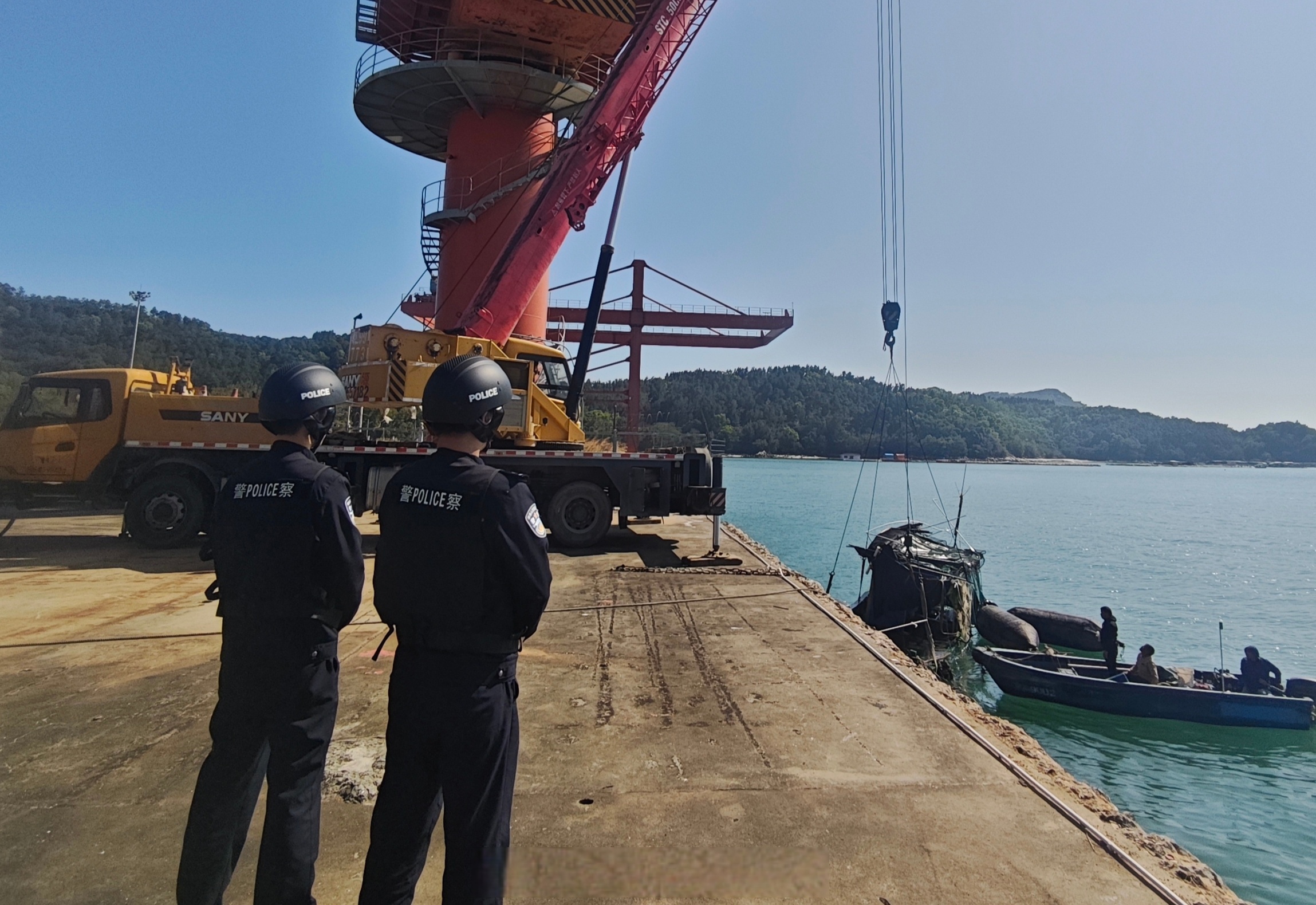 突发11级强风自然灾害！湖南资兴一船只侧翻！2人不幸遇难