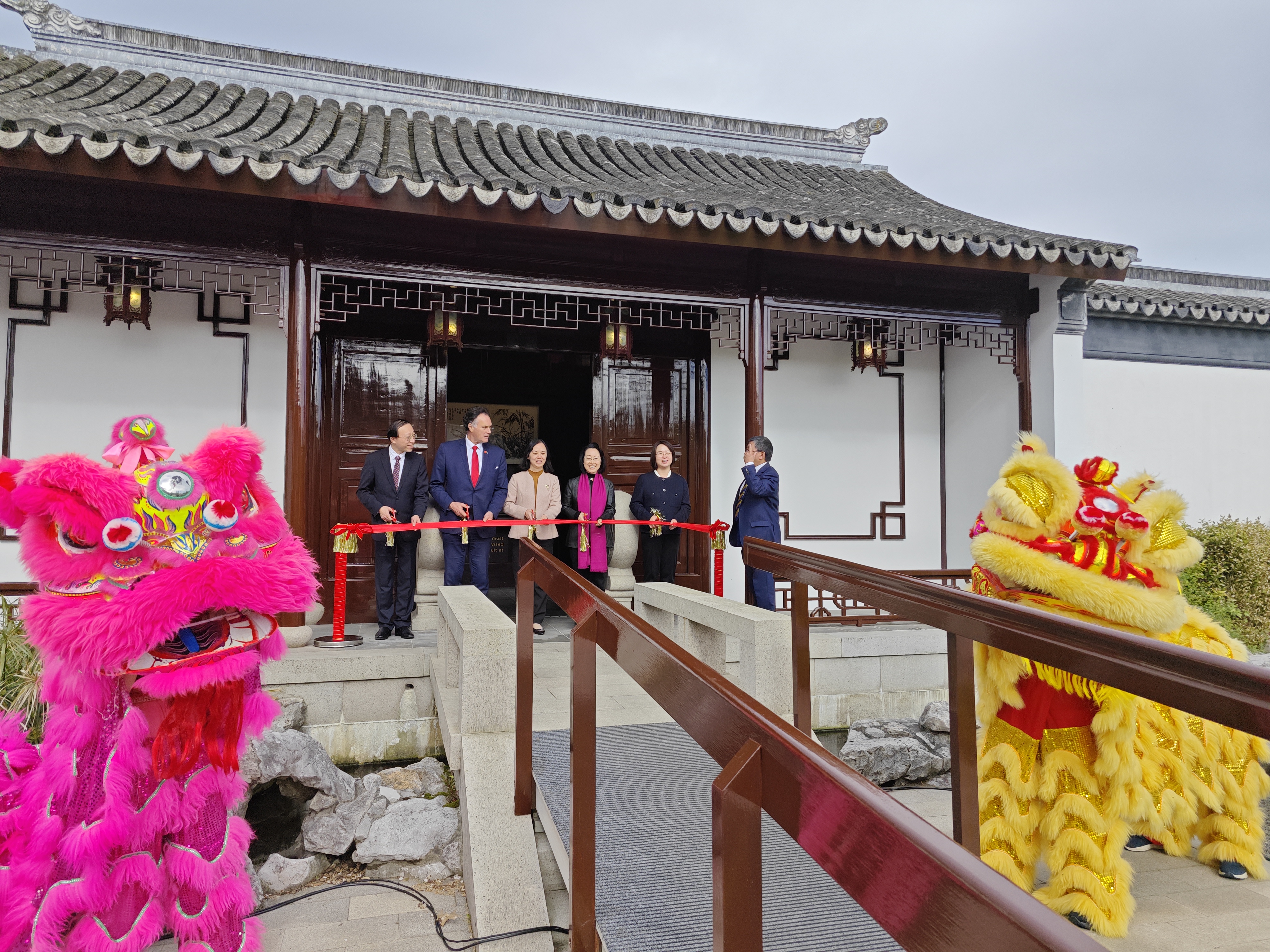 何颖总领事一行访问纳尔逊塔斯曼商会和纳尔逊地区发展署