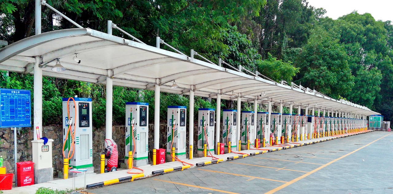 国际实业：收购新疆怡宝矿业股权事项正在进行中