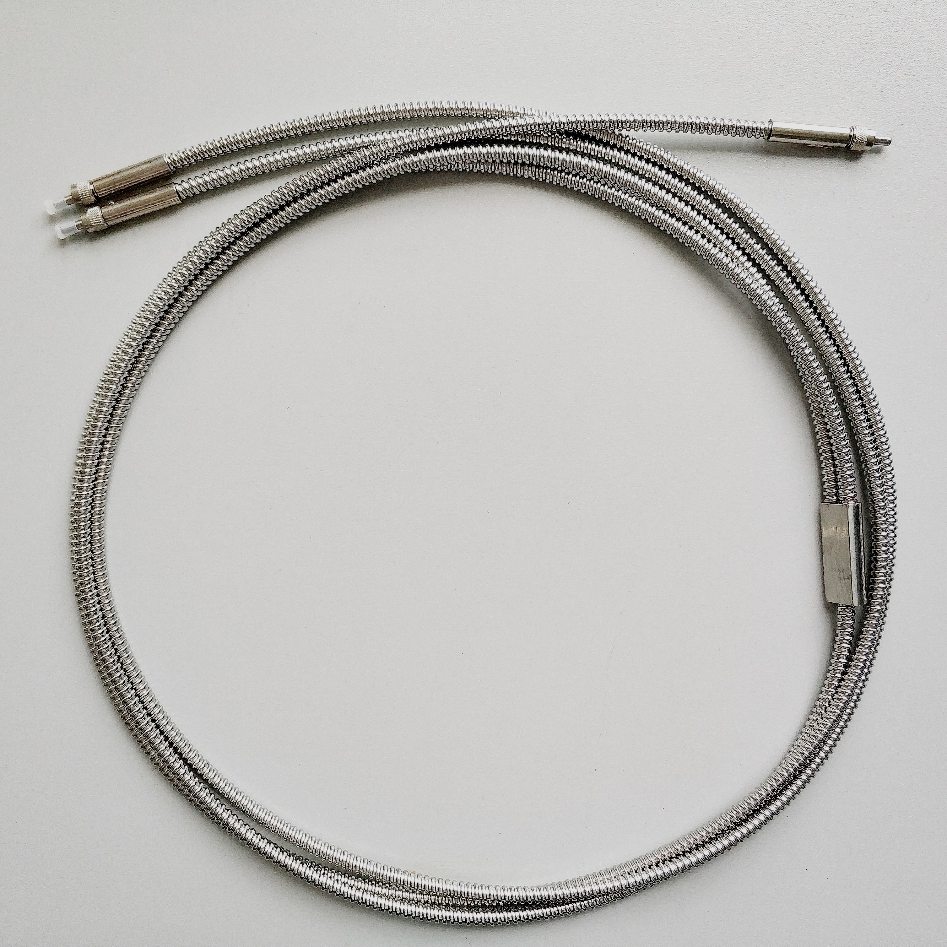 长飞光纤获得发明专利授权：“一种弯曲不敏感阶跃型轨道角动量光纤”