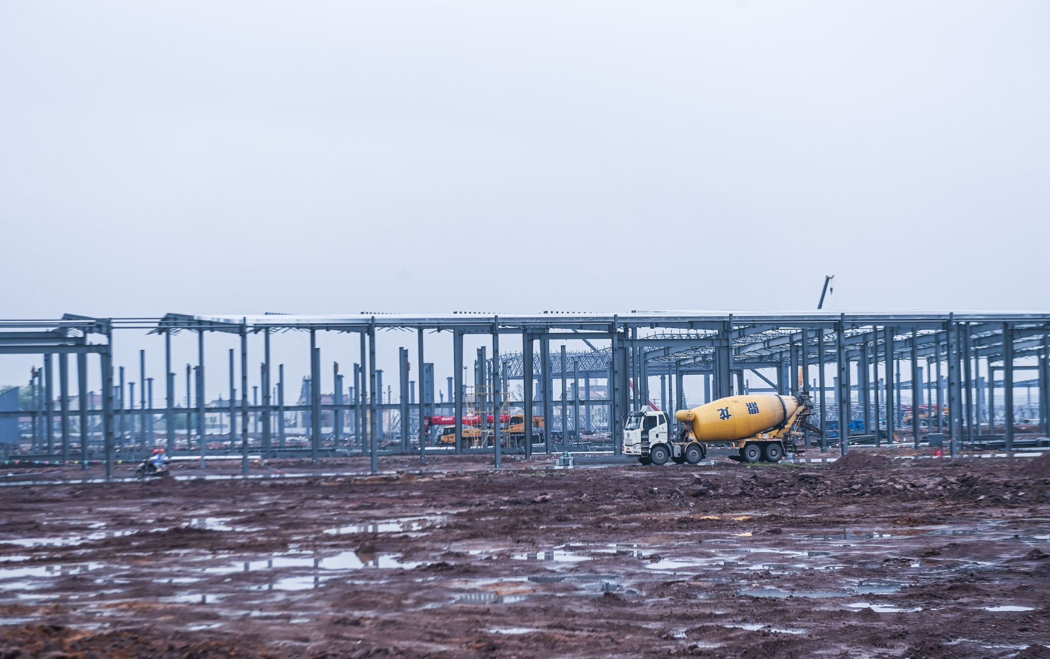 优优绿能拟投建新能源汽车充放电设备相关项目 总投资不超8亿元