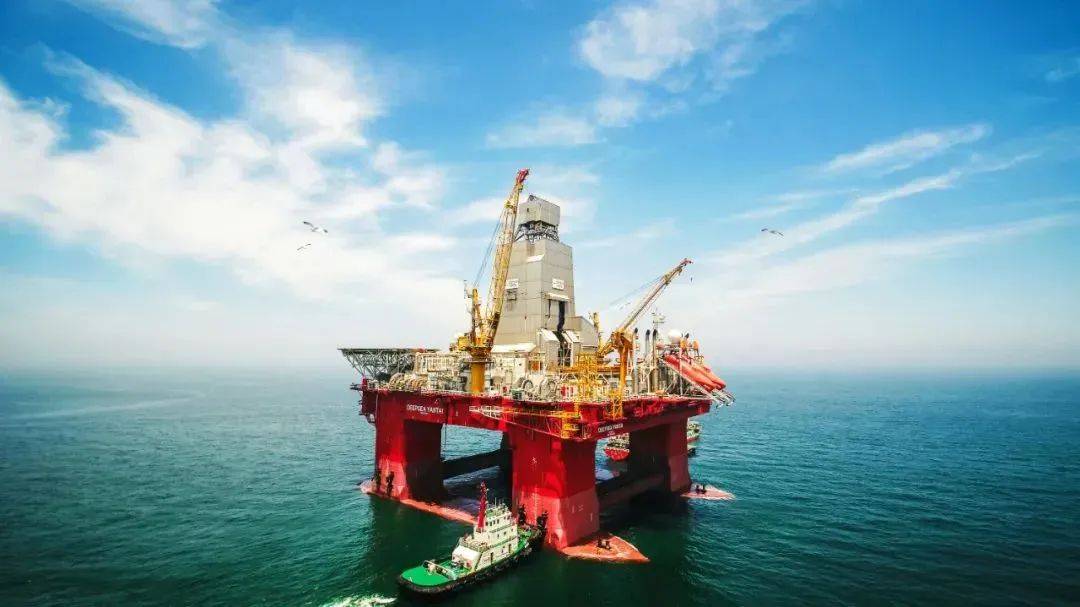 中集集团获得发明专利授权：“踏步总成及车辆”