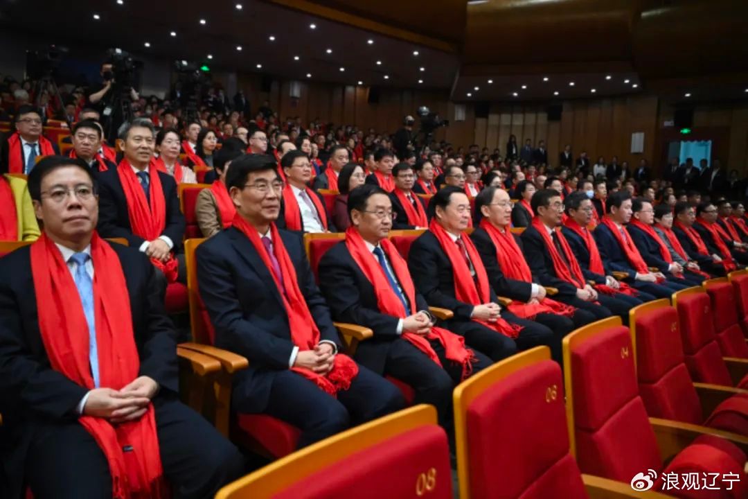 郝鹏王新伟会见宝马集团董事默特尔一行