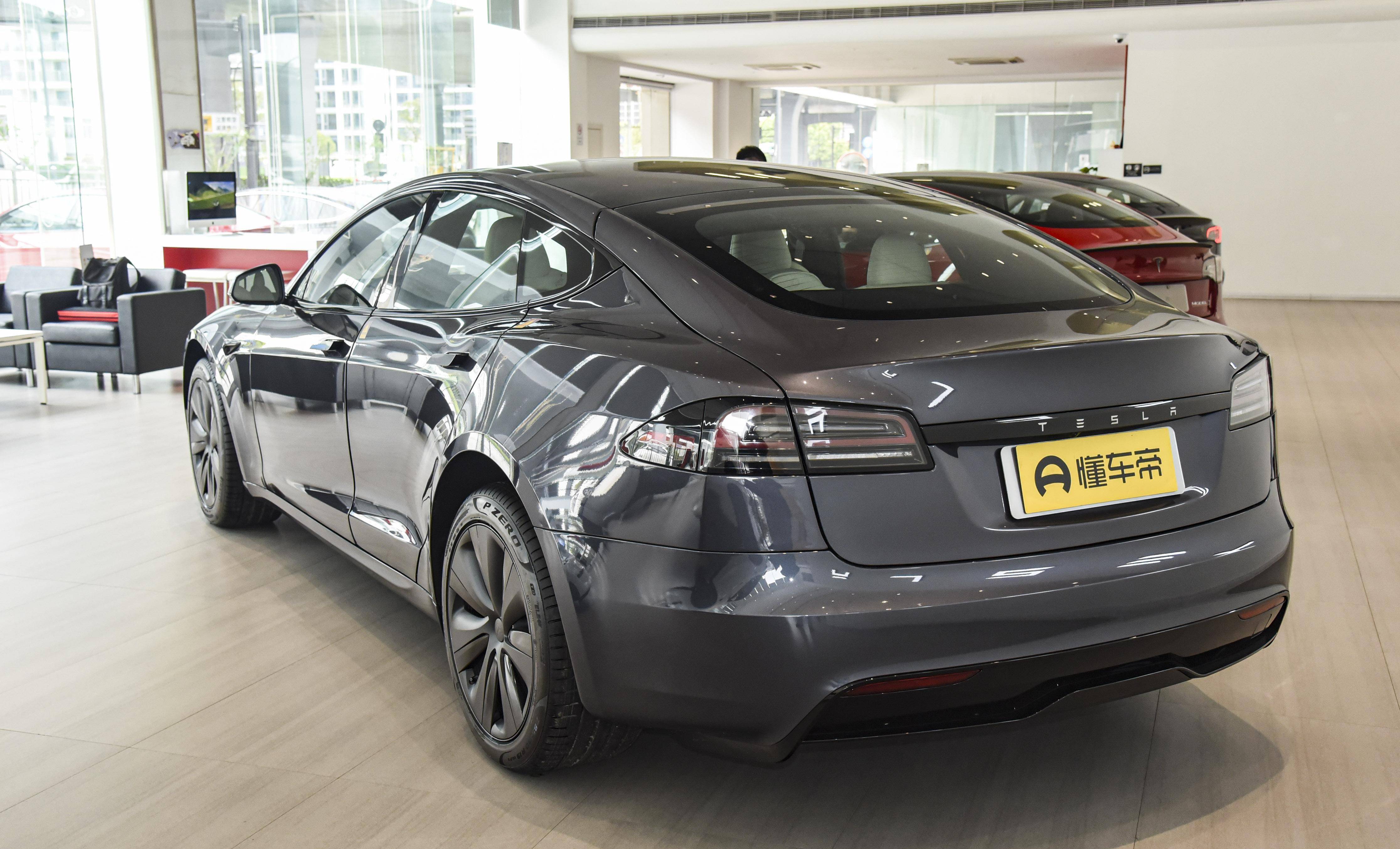 懂车帝最新测评火了！鸿蒙智行：不予置评！马斯克：“我们取得最高成绩”！