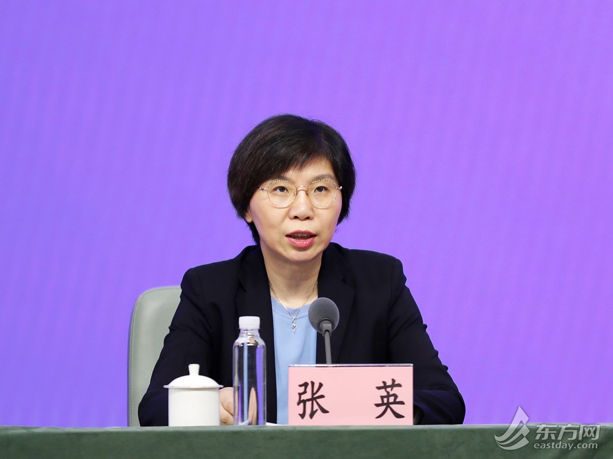 “全球首发”“中国首秀”彰显人工智能向“新”力