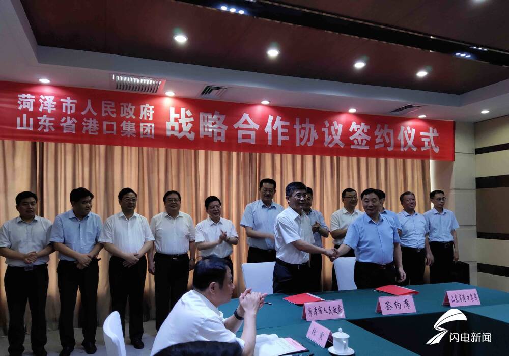 淮安水利院与大禹节水集团签署战略合作协议