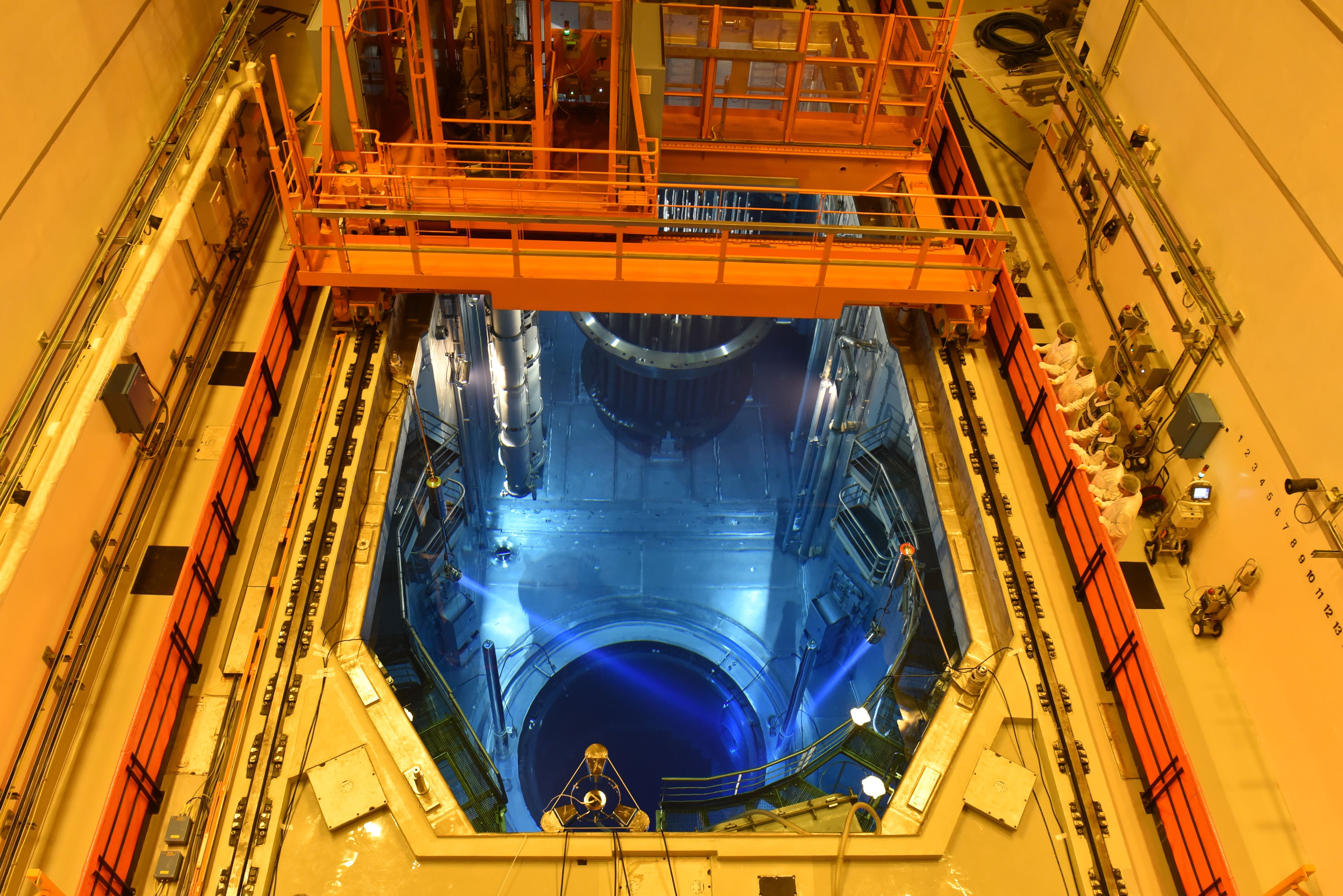 上纬新材股价又创新高，今日涨12.26%