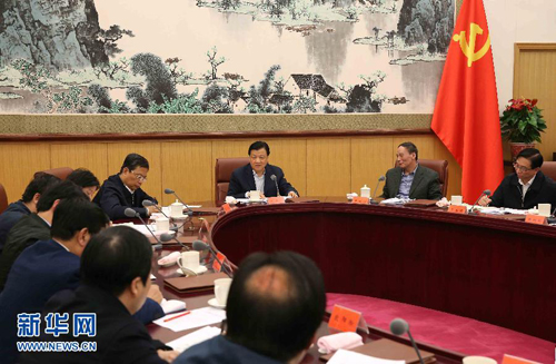 中共中央政治局：推动粮食和重要农产品价格保持在合理水平