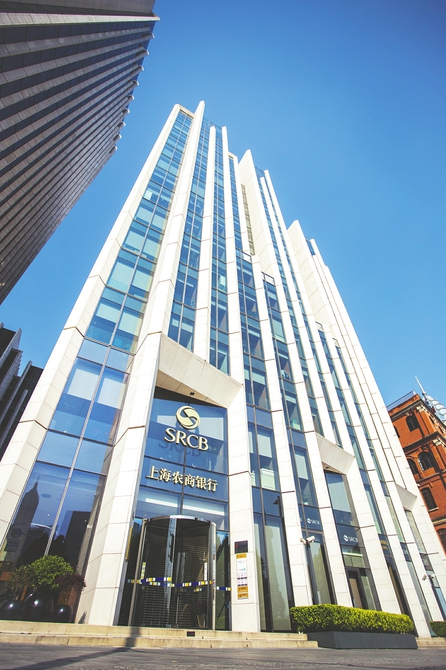 风语筑中报扭亏难挡实控人套现背后：增长动能不足，去年现上市首亏