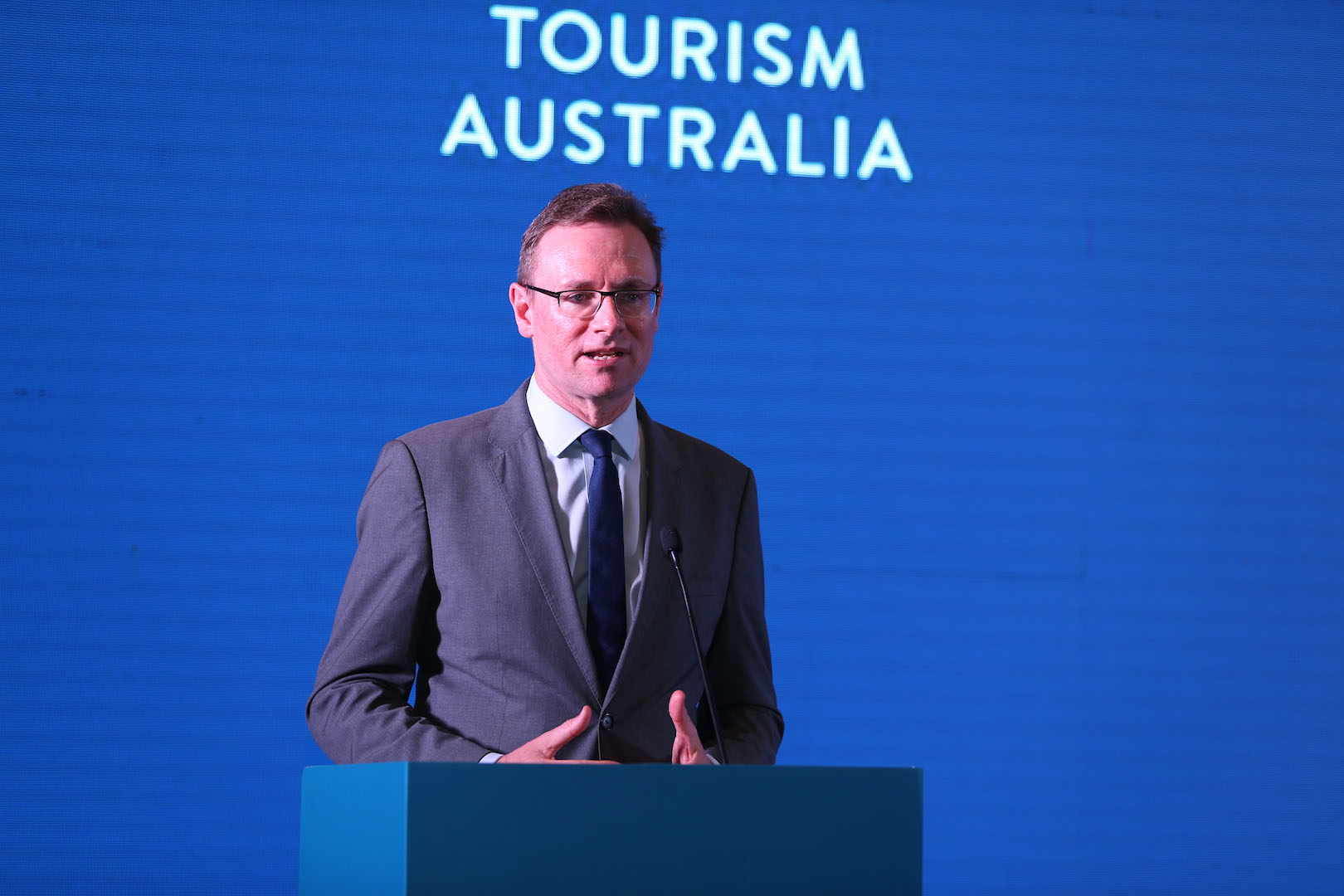 中国与澳大利亚签署关于实施和审议中澳自贸协定的谅解备忘录