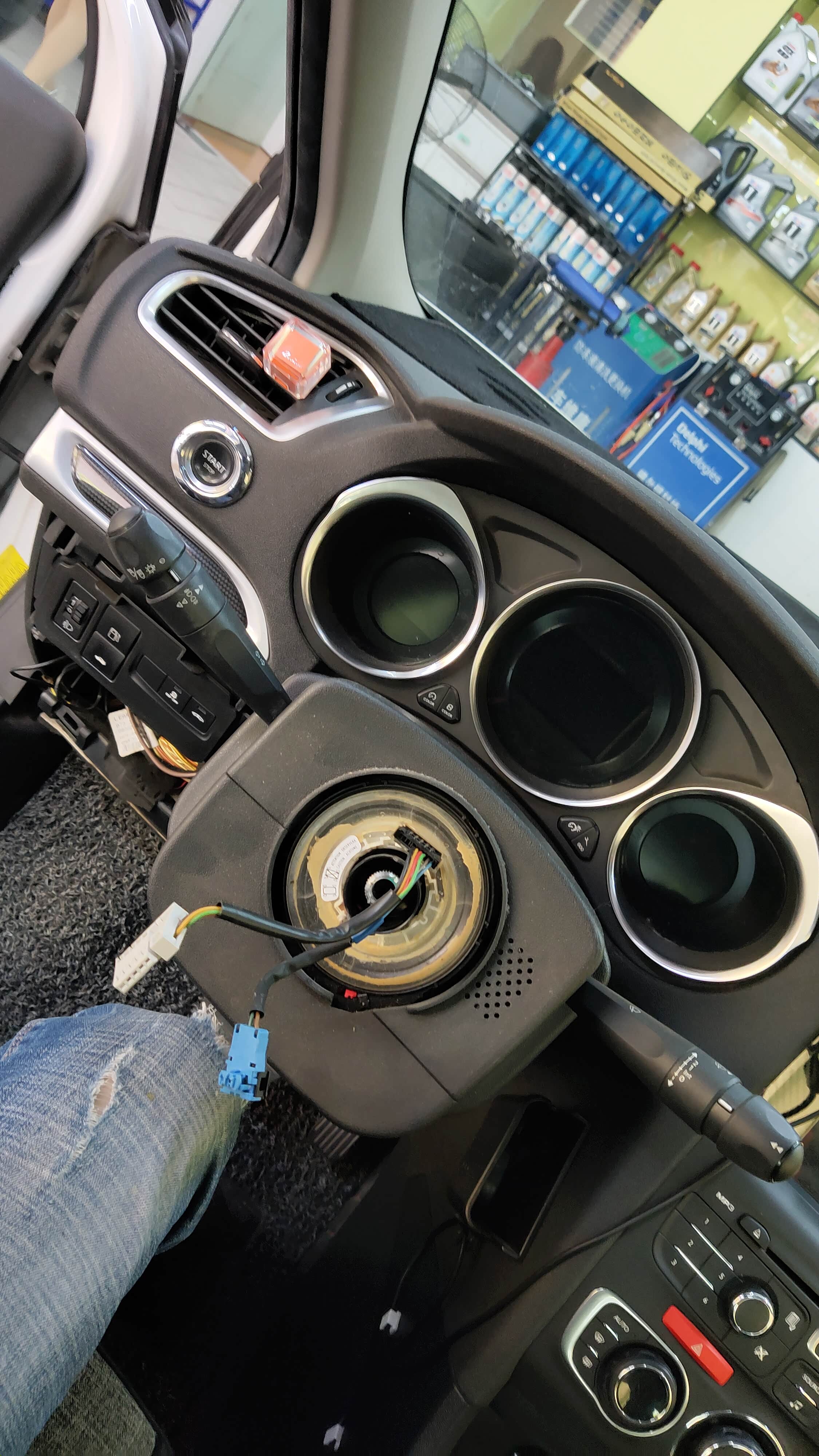 拓普集团获得实用新型专利授权：“一种控制四向调节转向管柱保持力的结构”