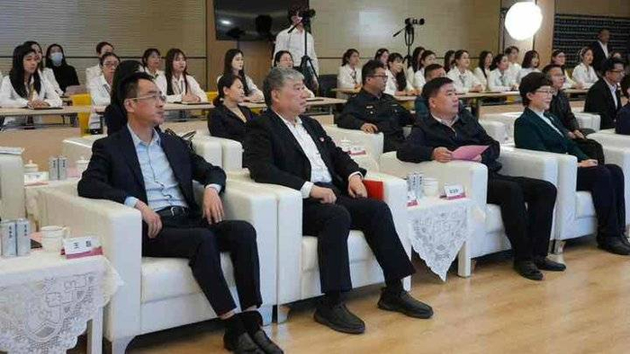 漱玉平民：携手旺旺集团打造“大树漱玉”健康药局品牌