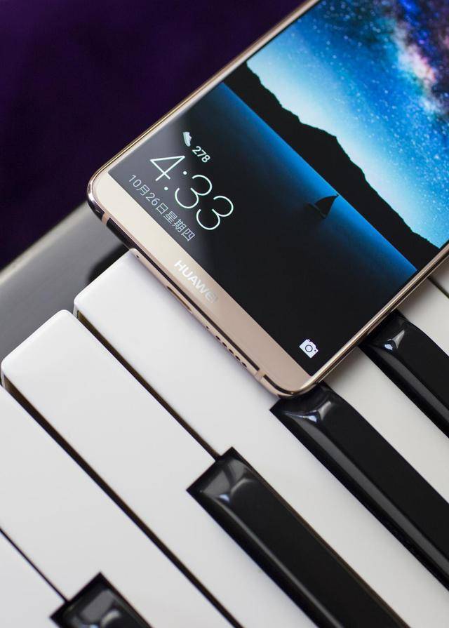 康冠科技：与华为在移动屏产品上有合作