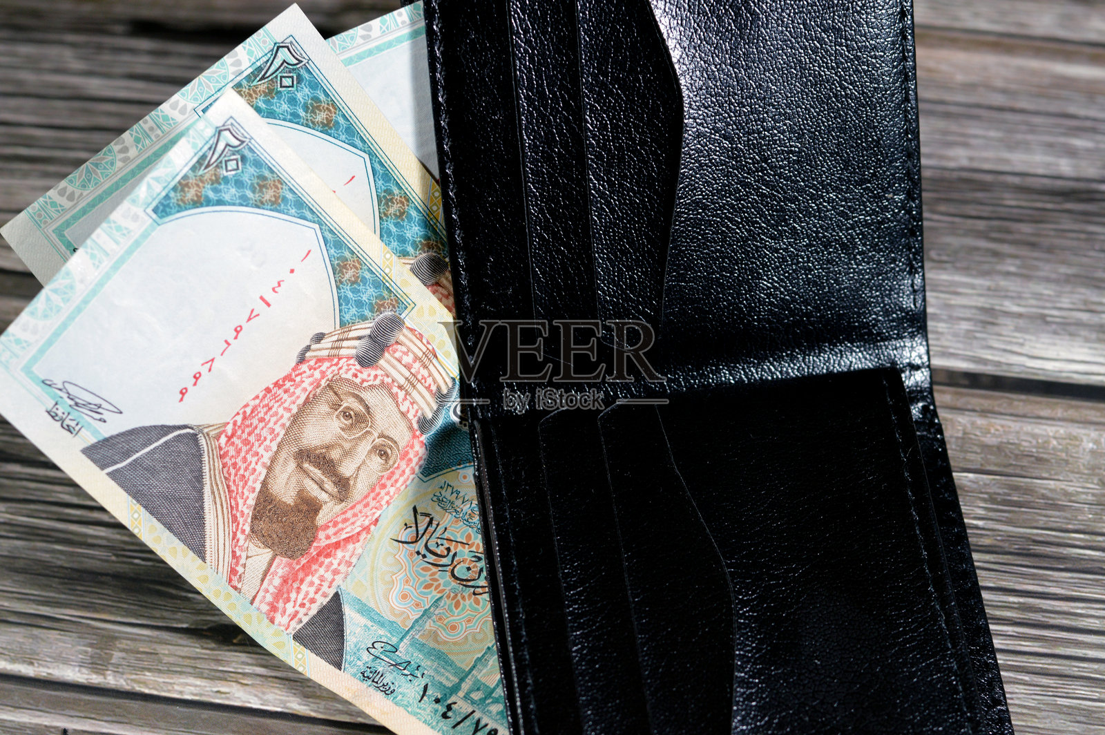 沙特矿产财富估值为9万亿里亚尔