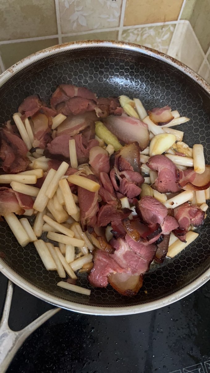 唐人神：第三季度“公司+农户”养殖完全成本为13.3元/公斤