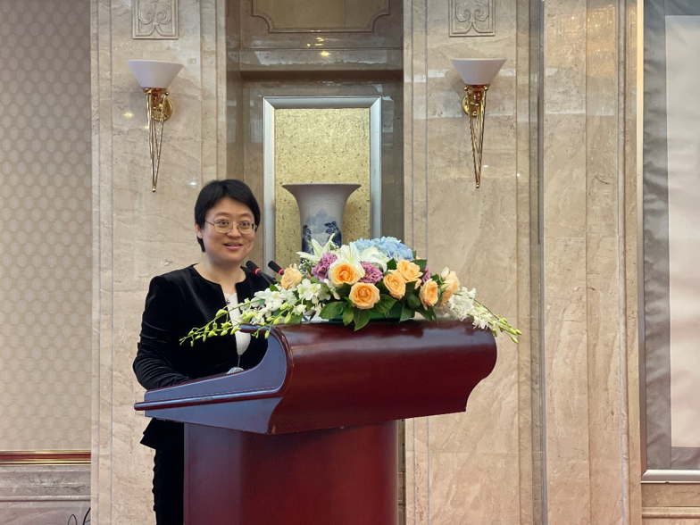 中国化学：1月20日高管聂宁新减持股份合计6万股