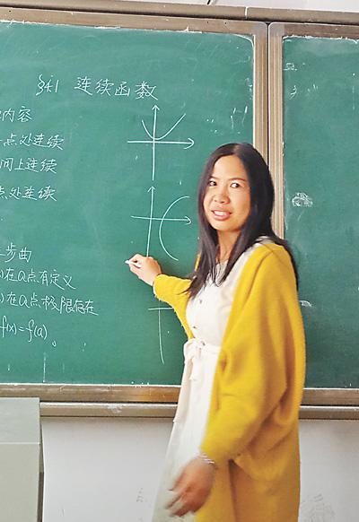 我国科学家发现极限尺寸一维铁电存储结构