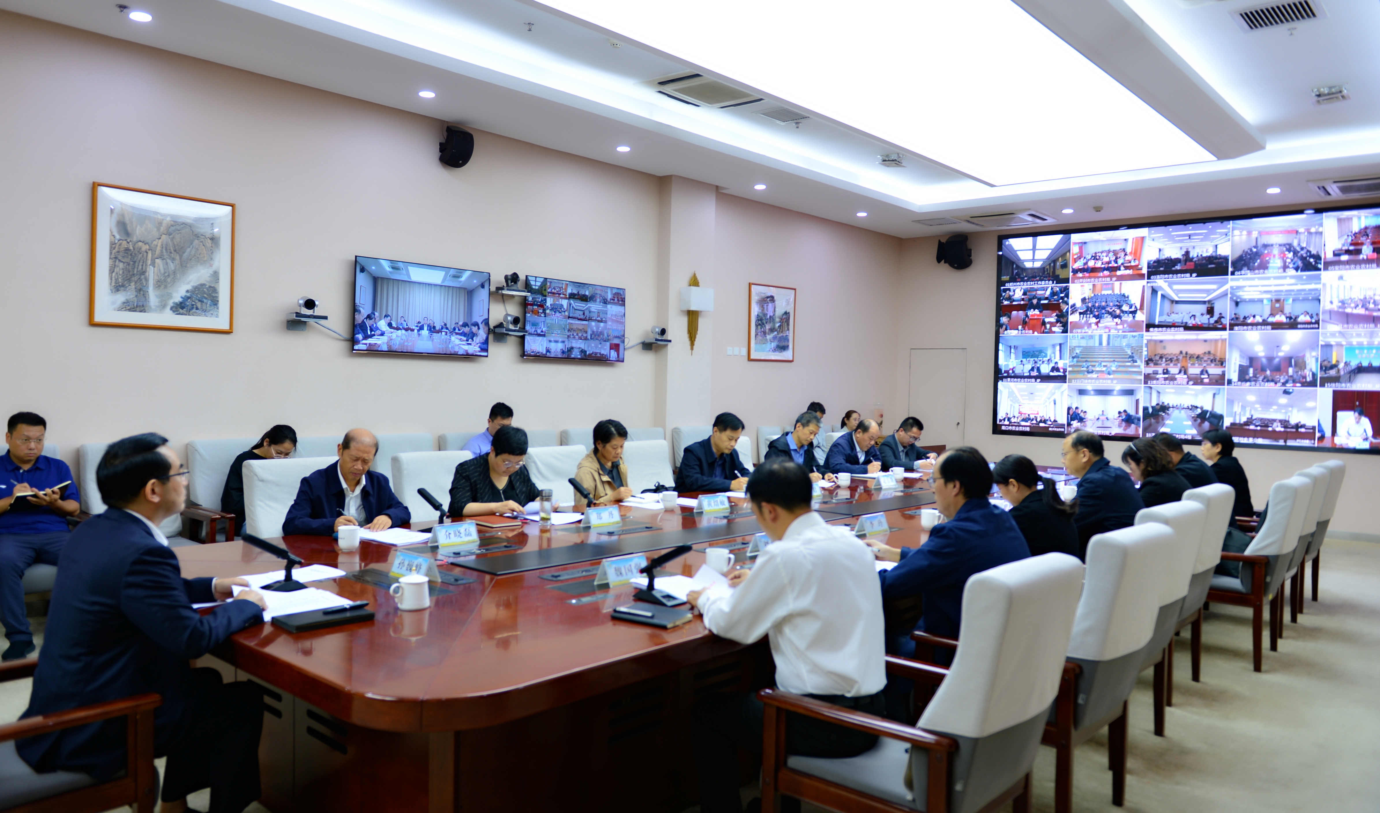 农业农村部召开种业振兴行动部门工作协调机制会议