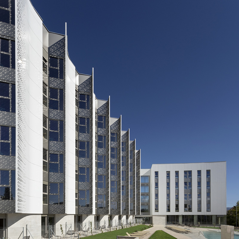 40余家机构齐聚海利得研究院，发力新材料打造第二曲线获市场聚焦