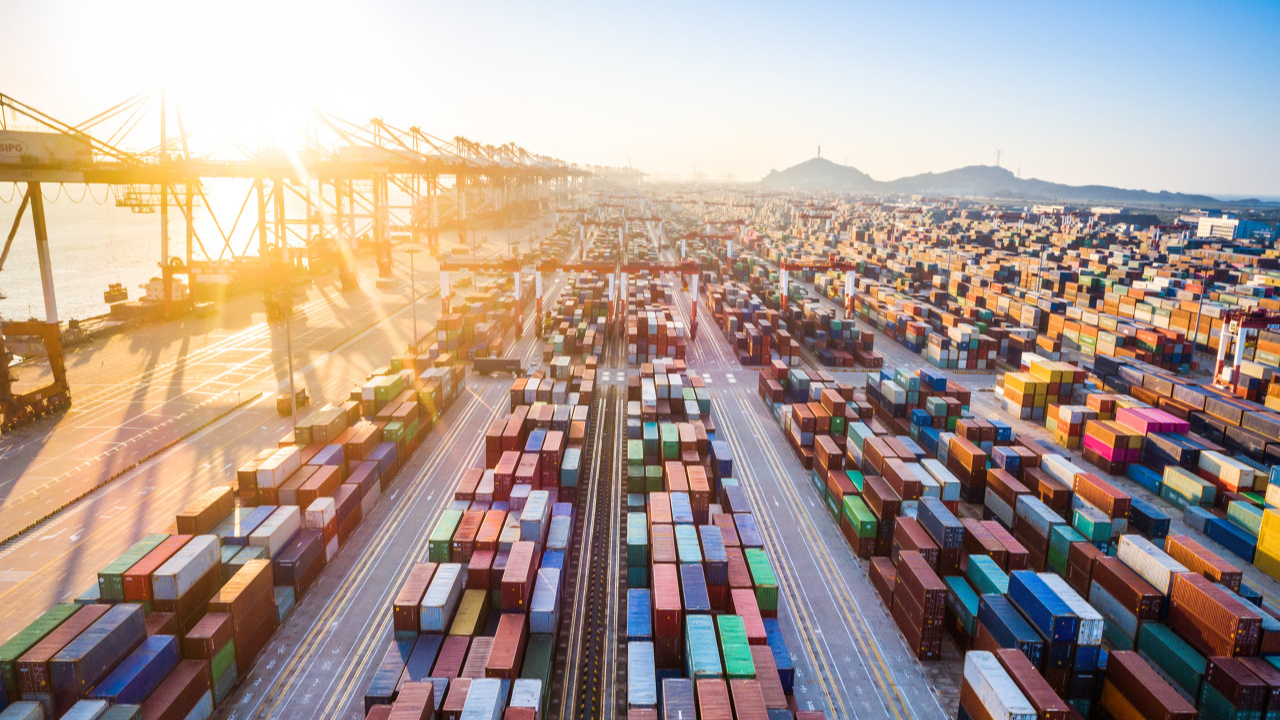 今日看点｜国新办将举行新闻发布会，介绍2026年春运形势和工作安排