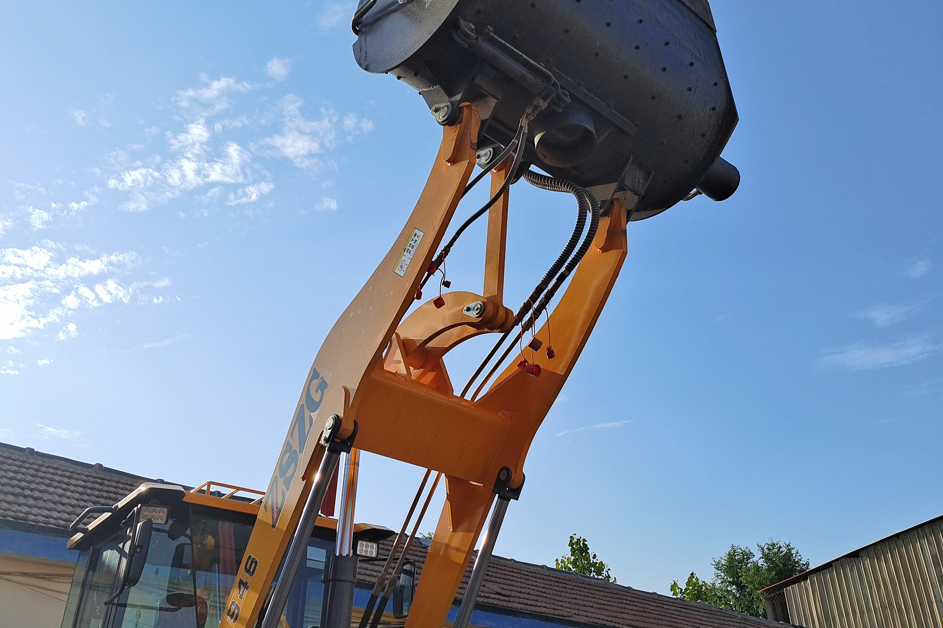 水泥价格飙升推升肯建筑成本