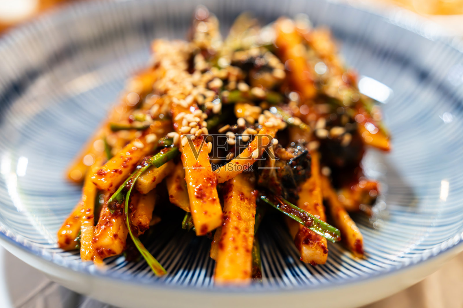 科沙拉茨与金克尔就“南部互联互通”项目进行会谈